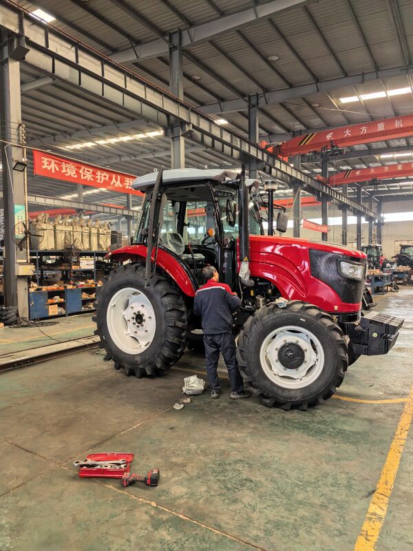 Tractor agrícola automático de 4x4 motores diesel de 100 CV de alta potencia con transmisión de engranajes y larga vida útil