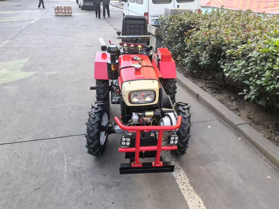 Tractor de oruga pequeño de cuatro ruedas motrices de 12 caballos de fuerza con motor de núcleo multifuncional