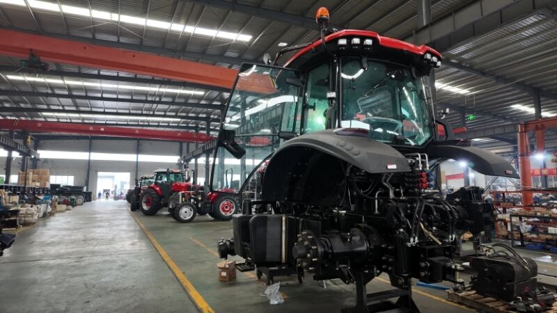 80HP Chinese Farm Mini Small Agriculture Agricultural 4 Wheel Drive Lawn Mower Garden Tractor Tractors 4WD for Tires Sale
