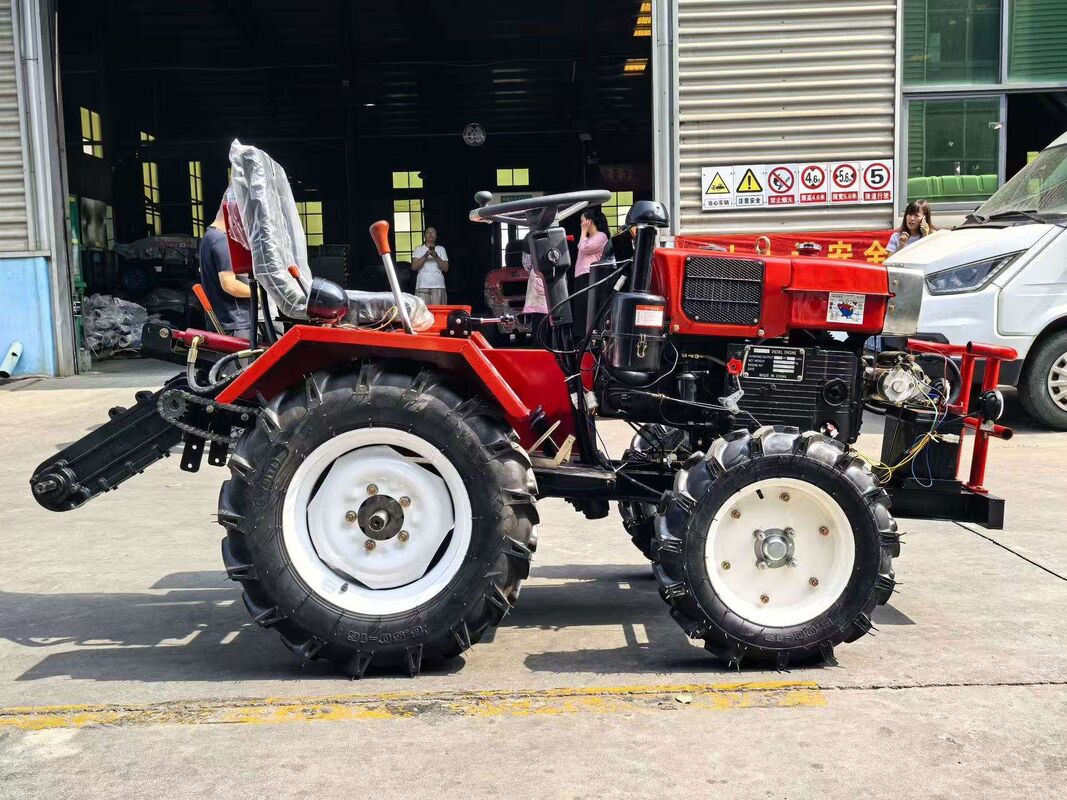 Tractor compacto de cuatro ruedas 18HP modelo pequeño 4WD perfecto para tareas agrícolas en huertos, plantaciones de té y paisajes montañosos irregulares