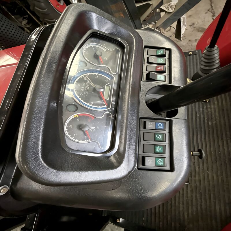 Tractor de cuatro ruedas de alta calidad de 120 HP con certificación CE para exportación